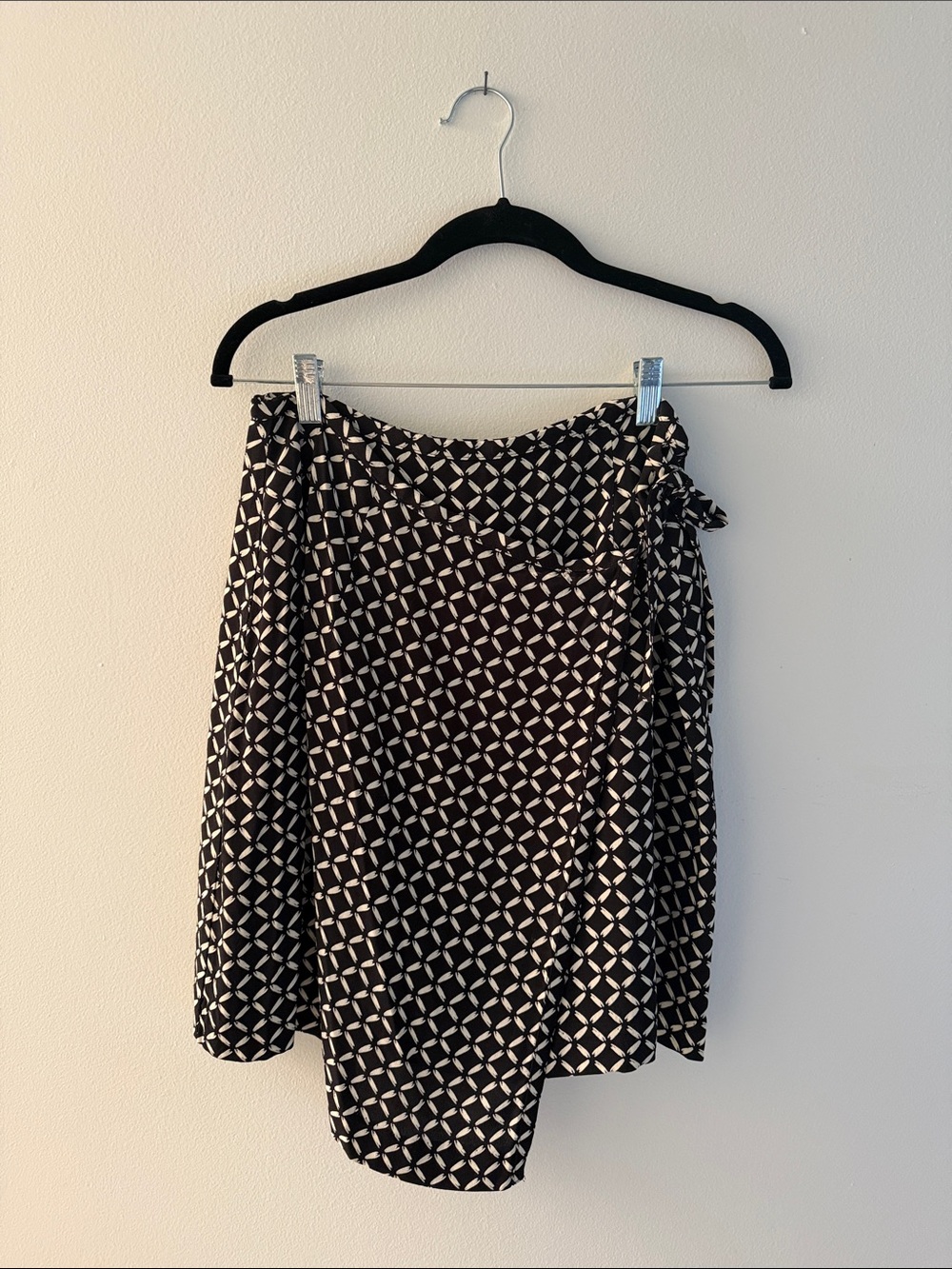Vintage Geoffrey Beene Sport Black & White Wrap Skirt